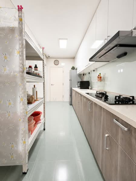 319A Anchorvale Drive, 319A Anchorvale Drive, Room Rental, 186 sqft, HDB Flat For Rent, by Wee Mei Xuan, 500158454 - Kitchen - PropertyGuru.com.sg