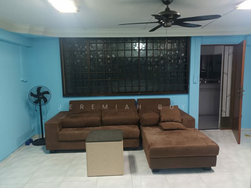344 Woodlands Street 32, 344 Woodlands Street 32, 3 Bedrooms, 904 sqft, HDB Flat For Sale, by Jeremiah Buy, 500158461 - Living Room - PropertyGuru.com.sg