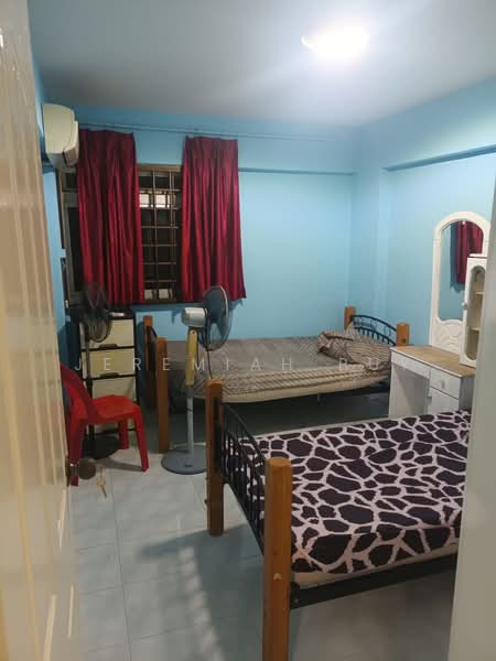 344 Woodlands Street 32, 344 Woodlands Street 32, 3 Bedrooms, 904 sqft, HDB Flat For Sale, by Jeremiah Buy, 500158461 - Bedroom - PropertyGuru.com.sg