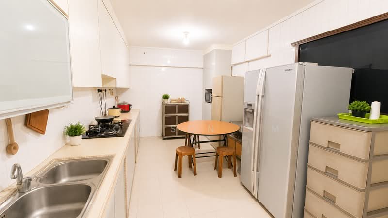 151 Petir Road, 151 Petir Road, 4 Bedrooms, 1,560 sqft, HDB Flat For Sale, by Johnson Lim, 500158462 - Kitchen - PropertyGuru.com.sg