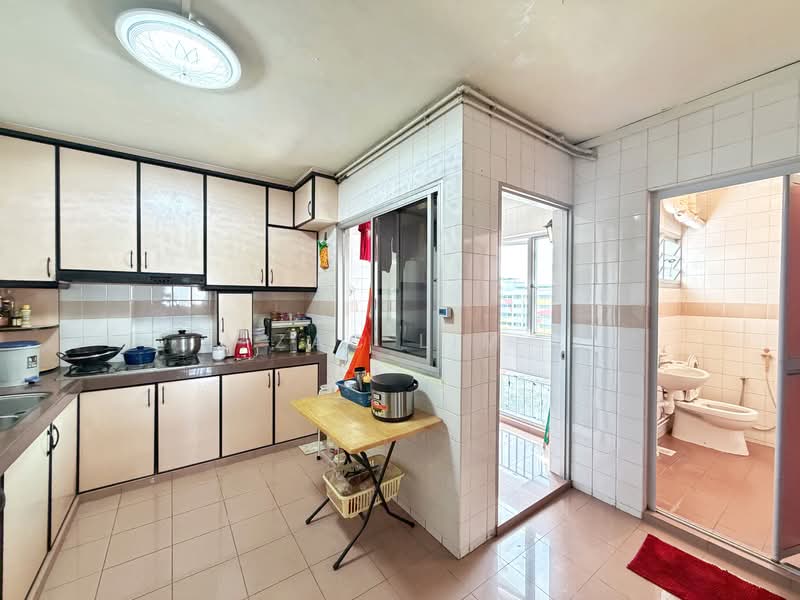 856 Jurong West Street 81, 856 Jurong West Street 81, 3 Bedrooms, 1,119 sqft, HDB Flat For Sale, by Zac Lim, 500158464 - Kitchen - PropertyGuru.com.sg
