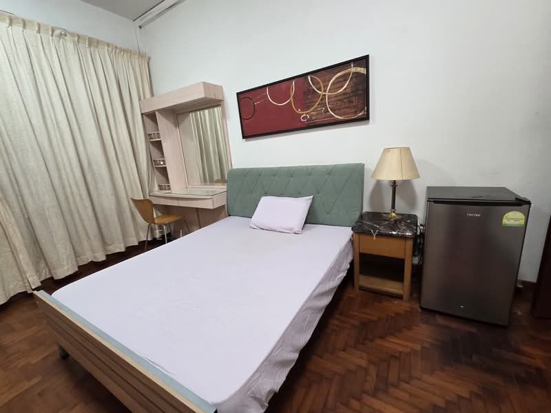 7B Lor 9 Geylang near Kallang mrt, , Room Rental, 125 sqft, Apartment For Rent, by Elaine Tay, 500158467 - PropertyGuru.com.sg