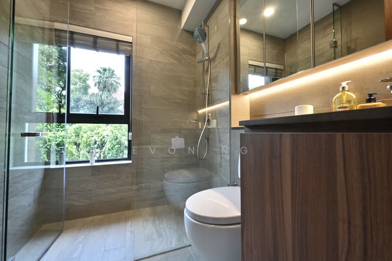 CLUNY PARK ROAD, CLUNY PARK ROAD, 5 Bedrooms, 6,479 sqft, Detached House For Sale, by Evon Ng, 500158484 - Bathroom - PropertyGuru.com.sg