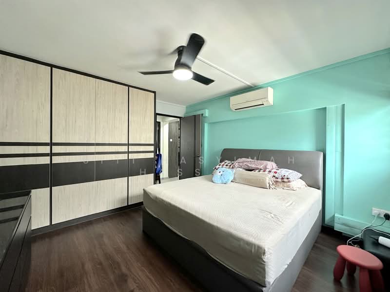 514 Bukit Batok Street 52, 514 Bukit Batok Street 52, 3 Bedrooms, 1,108 sqft, HDB Flat For Sale, by Siti Hasyimah Hassan, 500158496 - Bedroom - PropertyGuru.com.sg