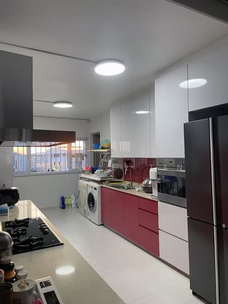 736 Yishun Street 72, 736 Yishun Street 72, 5 Bedrooms, 1,743 sqft, HDB Flat For Sale, by Michael Tan, 500158497 - Kitchen - PropertyGuru.com.sg