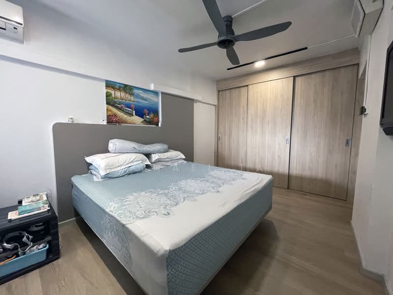 736 Yishun Street 72, 736 Yishun Street 72, 5 Bedrooms, 1,743 sqft, HDB Flat For Sale, by Michael Tan, 500158497 - Master Bedroom - PropertyGuru.com.sg