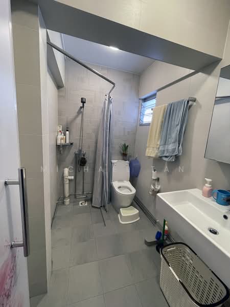 736 Yishun Street 72, 736 Yishun Street 72, 5 Bedrooms, 1,743 sqft, HDB Flat For Sale, by Michael Tan, 500158497 - Bathroom - PropertyGuru.com.sg