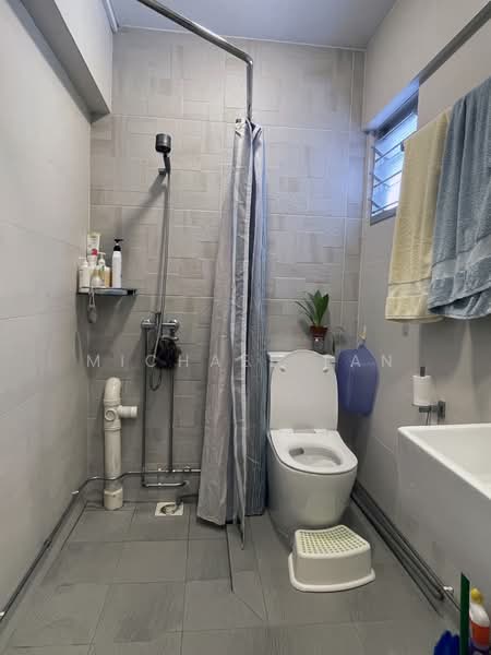 736 Yishun Street 72, 736 Yishun Street 72, 5 Bedrooms, 1,743 sqft, HDB Flat For Sale, by Michael Tan, 500158497 - Bathroom - PropertyGuru.com.sg