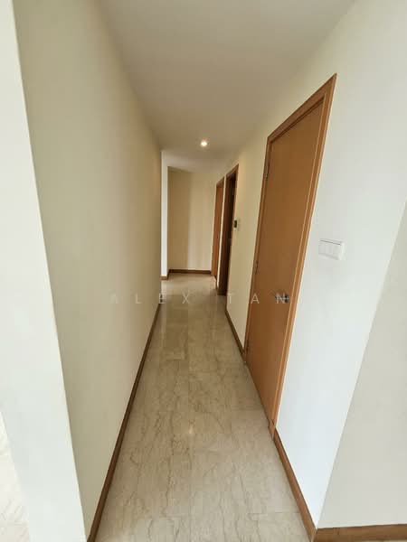 Summerhill, 52 Hume Avenue, 3 Bedrooms, 1,604 sqft, Condominium For Rent, by Alex Tan, 500158499 - Corridor - PropertyGuru.com.sg