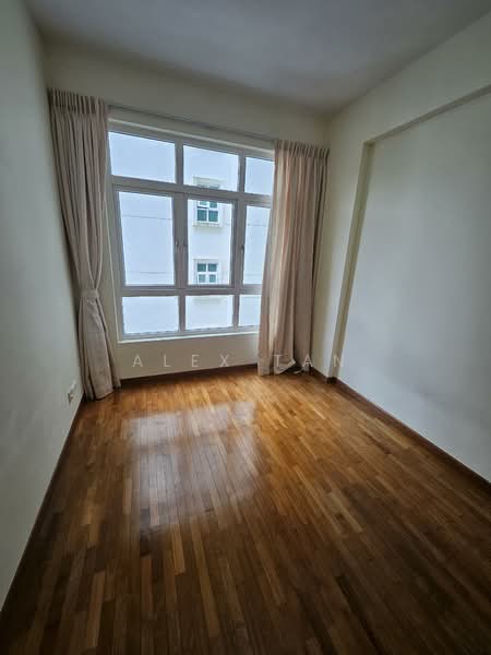 Summerhill, 52 Hume Avenue, 3 Bedrooms, 1,604 sqft, Condominium For Rent, by Alex Tan, 500158499 - Interior - PropertyGuru.com.sg