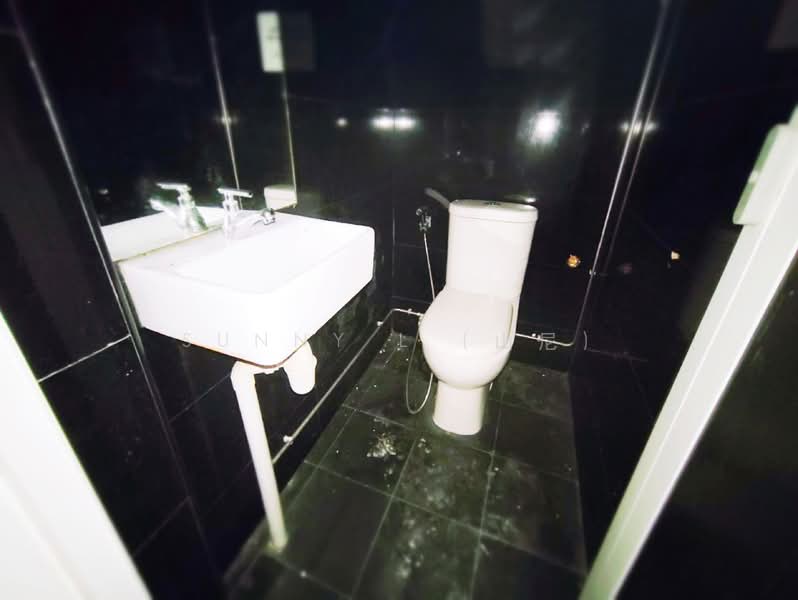 Prime ANG MO KIO Central L1 Shop, Multiple Units, next to MRT, , 743 sqft, Shop / Shophouse For Rent, by Sunny L (山尼), 500158517 - CommercialGuru.com.sg