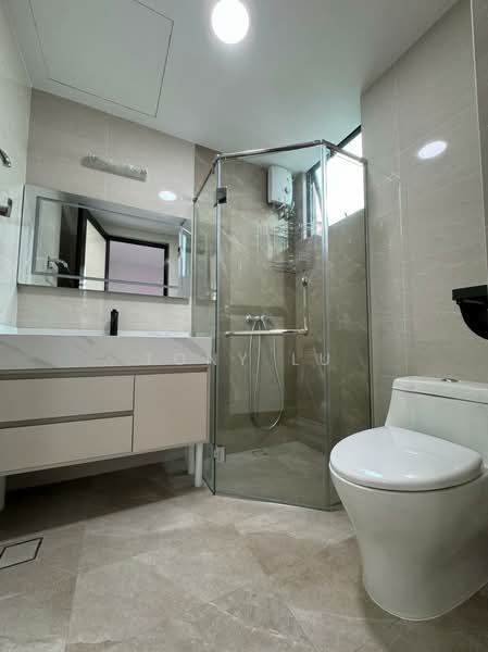 Summerdale, 2 Boon Lay Drive, 3 Bedrooms, 1,000 sqft, Condominium For Rent, by Tony Lu, 500158526 - Bathroom - PropertyGuru.com.sg