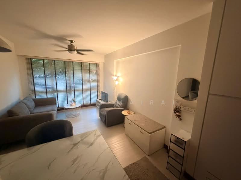 670A Edgefield Plains, 670A Edgefield Plains, 2 Bedrooms, 732 sqft, HDB Flat For Rent, by Siti Umairah, 500158537 - Living Room - PropertyGuru.com.sg