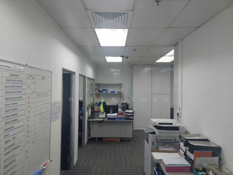 Sim Lim Square, 1 Rochor Canal Road, 1,399 sqft, Other Retail For Rent, by Chetan Shah, 500158541 - Interior - CommercialGuru.com.sg