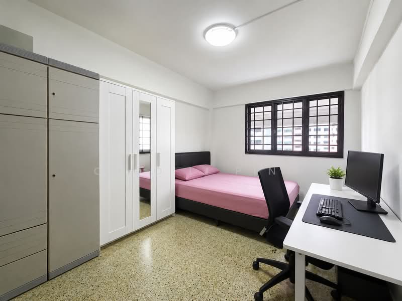 112 Jurong East Street 13, 112 Jurong East Street 13, 3 Bedrooms, 969 sqft, HDB Flat For Sale, by Choo Li Ping, 500158543 - Bedroom - PropertyGuru.com.sg