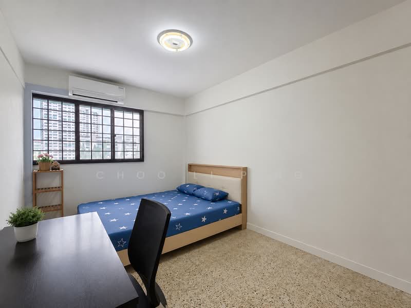 112 Jurong East Street 13, 112 Jurong East Street 13, 3 Bedrooms, 969 sqft, HDB Flat For Sale, by Choo Li Ping, 500158543 - Bedroom - PropertyGuru.com.sg