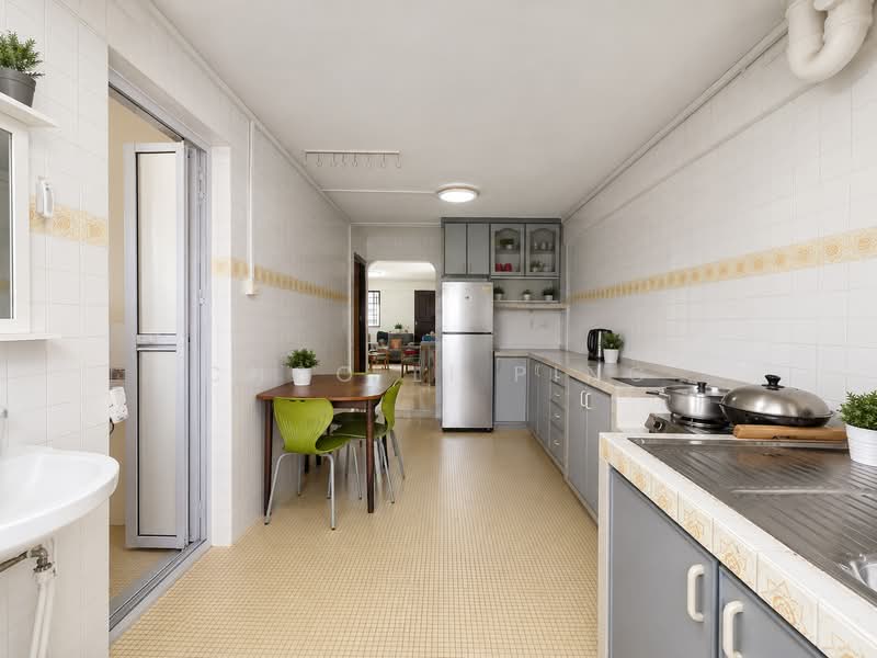 112 Jurong East Street 13, 112 Jurong East Street 13, 3 Bedrooms, 969 sqft, HDB Flat For Sale, by Choo Li Ping, 500158543 - Kitchen - PropertyGuru.com.sg