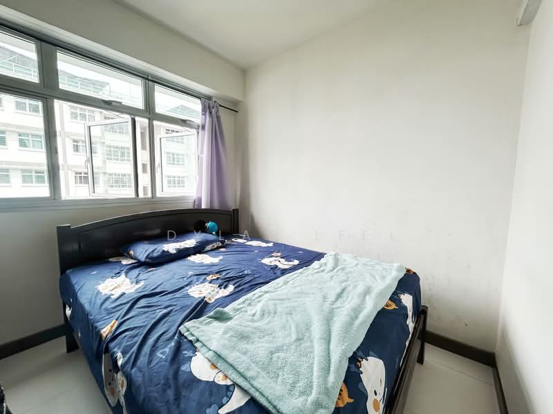 459 Yishun Avenue 11, 459 Yishun Avenue 11, 2 Bedrooms, 721 sqft, HDB Flat For Sale, by Dylan Lee, 500158557 - Bedroom - PropertyGuru.com.sg