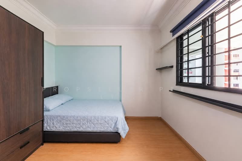 405 Jurong West Street 42, 405 Jurong West Street 42, 4 Bedrooms, 1,615 sqft, HDB Flat For Sale, by ADNIX LIU, 500158574 - Bedroom - PropertyGuru.com.sg