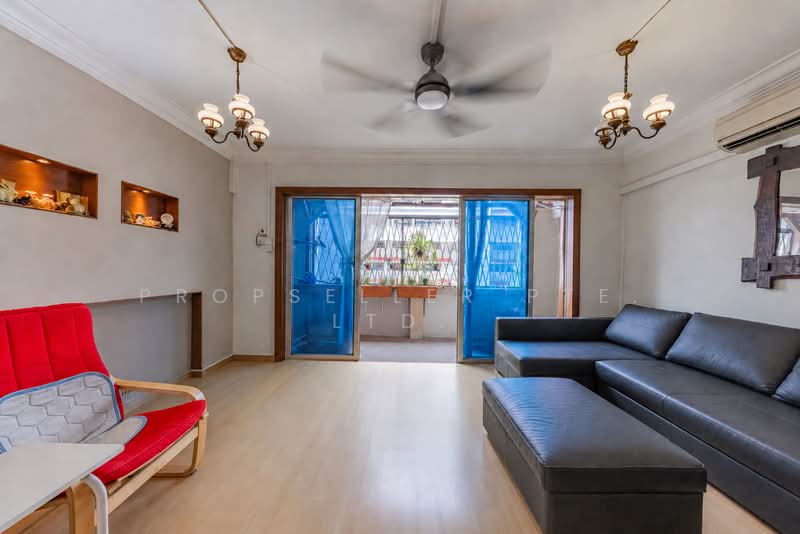 405 Jurong West Street 42, 405 Jurong West Street 42, 4 Bedrooms, 1,615 sqft, HDB Flat For Sale, by ADNIX LIU, 500158574 - Living Room - PropertyGuru.com.sg