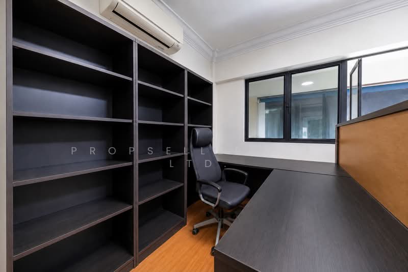 405 Jurong West Street 42, 405 Jurong West Street 42, 4 Bedrooms, 1,615 sqft, HDB Flat For Sale, by ADNIX LIU, 500158574 - Study - PropertyGuru.com.sg