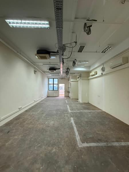 Tradehub 21, 18 Boon Lay Way, 1,173 sqft, Light Industrial (B1) For Rent, by Tan Wei, 500158576 - Interior - CommercialGuru.com.sg