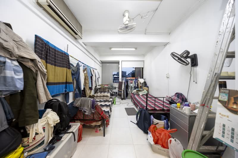 1016A Upper serangoon road, , 3 Bedrooms, 1,001 sqft, Shophouse For Sale, by David Wang, 500158586 - Bedroom - PropertyGuru.com.sg