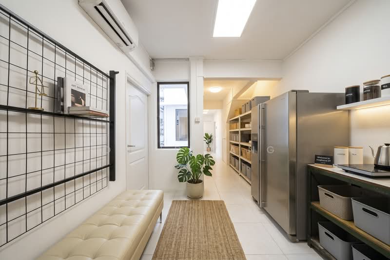 1016A Upper serangoon road, , 3 Bedrooms, 1,001 sqft, Shophouse For Sale, by David Wang, 500158586 - Corridor - PropertyGuru.com.sg