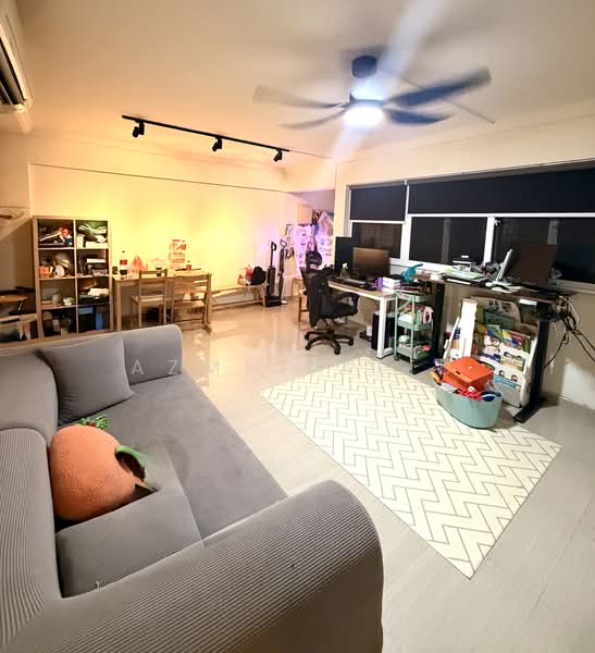 517 Hougang Avenue 10, 517 Hougang Avenue 10, 3 Bedrooms, 958 sqft, HDB Flat For Sale, by Azmi Talib, 500158612 - PropertyGuru.com.sg