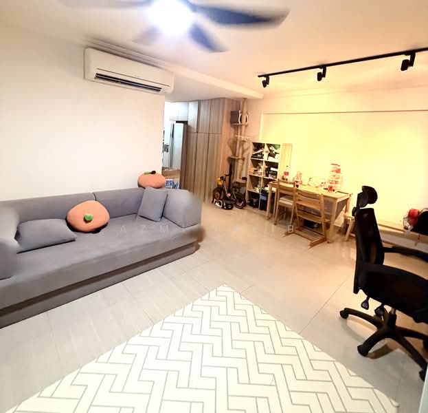 517 Hougang Avenue 10, 517 Hougang Avenue 10, 3 Bedrooms, 958 sqft, HDB Flat For Sale, by Azmi Talib, 500158612 - PropertyGuru.com.sg