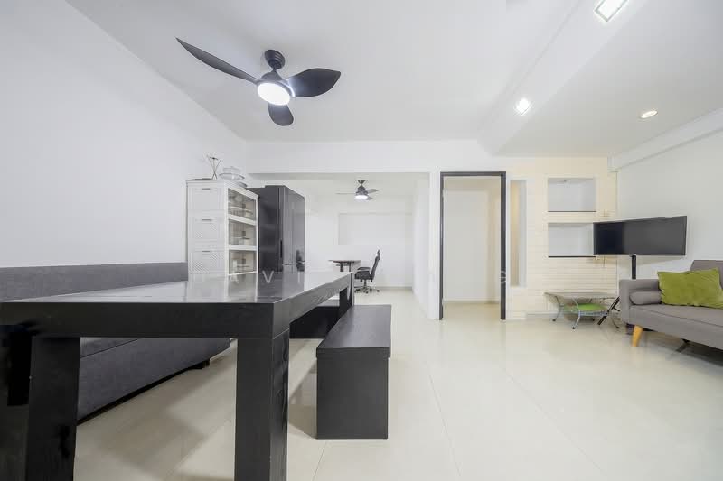 298B Compassvale Street, 298B Compassvale Street, 3 Bedrooms, 1,291 sqft, HDB Flat For Sale, by David Wang, 500158627 - Living Room - PropertyGuru.com.sg