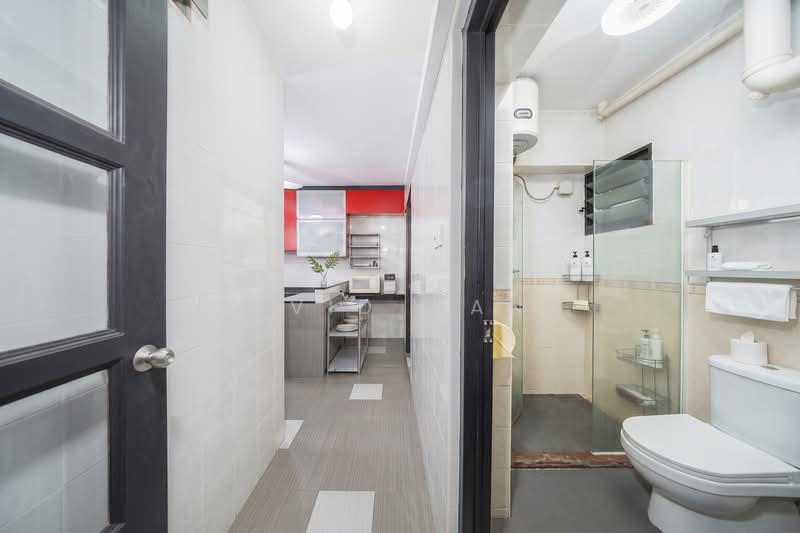 298B Compassvale Street, 298B Compassvale Street, 3 Bedrooms, 1,291 sqft, HDB Flat For Sale, by David Wang, 500158627 - Kitchen - PropertyGuru.com.sg