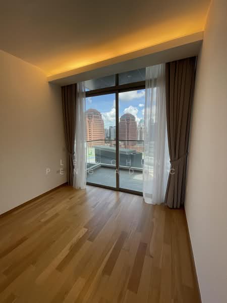 Cairnhill Nine, 15 Cairnhill Road, 3 Bedrooms, 1,066 sqft, Condominium For Sale, by Lee Chun Peng Adnic, 500158636 - Balcony - PropertyGuru.com.sg