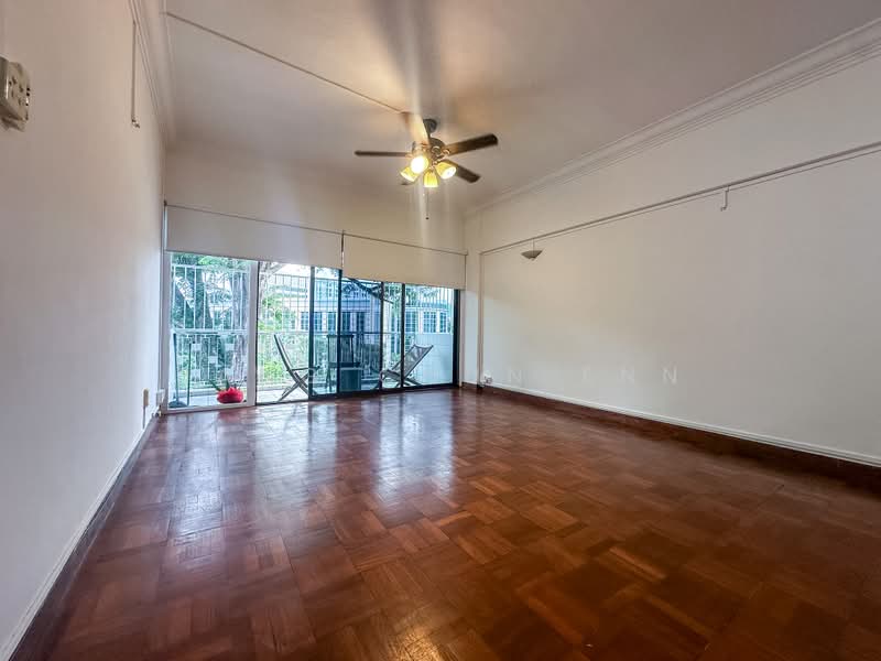 Hollywood Apartments, 110-110D Oxley Rise, 3 Bedrooms, 990 sqft, Apartment For Rent, by Pang Chun Enn, 500158652 - Living Room - PropertyGuru.com.sg