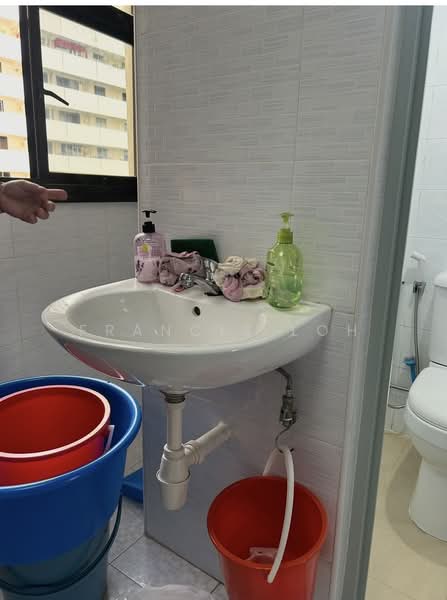 100 Lorong 1 Toa Payoh, 100 Lorong 1 Toa Payoh, Room Rental, 100 sqft, HDB Flat For Rent, by Francis Loh, 500158653 - Bathroom - PropertyGuru.com.sg