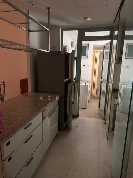 Hillview Regency, 28 Bukit Batok East Avenue 2, 3 Bedrooms, 1,119 sqft, Condominium For Sale, by Ken Lim, 500158654 - Kitchen - PropertyGuru.com.sg