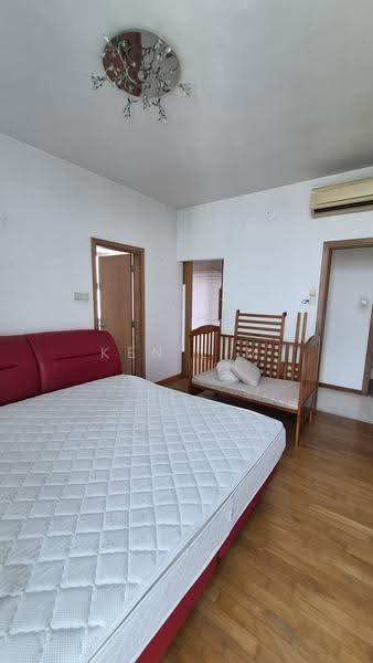 Hillview Regency, 28 Bukit Batok East Avenue 2, Dairy Farm / Bukit Panjang / Choa Chu Kang, 3 Bedrooms, 1,119 sqft, Condominium For Sale, by Ken Lim, 500158654 - Bedroom - PropertyGuru.com.sg