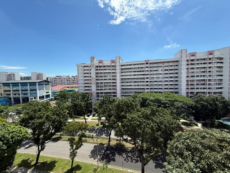 418 Hougang Avenue 8, 418 Hougang Avenue 8, 4 Bedrooms, 1,324 sqft, HDB Flat For Sale, by Stephen Tan, 500158668 - Exterior - PropertyGuru.com.sg