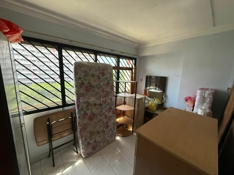 418 Hougang Avenue 8, 418 Hougang Avenue 8, 4 Bedrooms, 1,324 sqft, HDB Flat For Sale, by Stephen Tan, 500158668 - Bedroom - PropertyGuru.com.sg