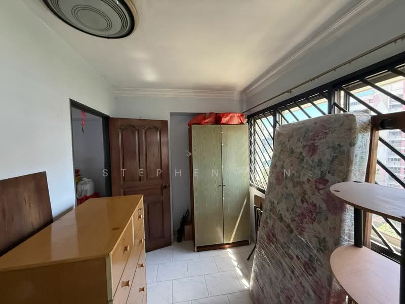 418 Hougang Avenue 8, 418 Hougang Avenue 8, 4 Bedrooms, 1,324 sqft, HDB Flat For Sale, by Stephen Tan, 500158668 - Interior - PropertyGuru.com.sg