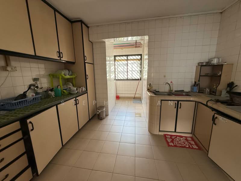418 Hougang Avenue 8, 418 Hougang Avenue 8, 4 Bedrooms, 1,324 sqft, HDB Flat For Sale, by Stephen Tan, 500158668 - Kitchen - PropertyGuru.com.sg