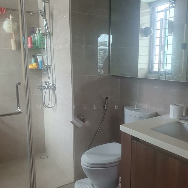Kingsford Waterbay, 84 Upper Serangoon View, 3 Bedrooms, 1,023 sqft, Condominium For Rent, by Michelle Li, 500158682 - Bathroom - PropertyGuru.com.sg