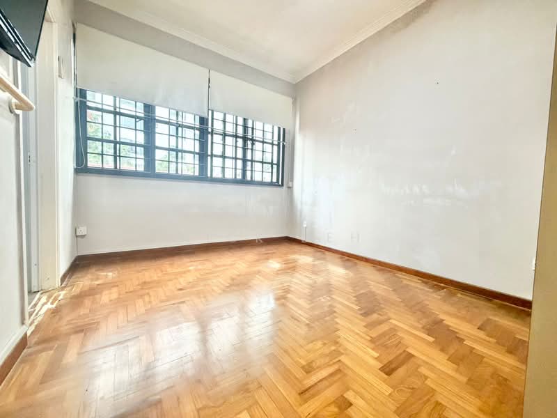 Thomson Plaza 3 Storey House 1KM Ai Tong!, , 5 Bedrooms, 2,600 sqft, Terraced House For Sale, by Nick Beh, 500158686 - Interior - PropertyGuru.com.sg