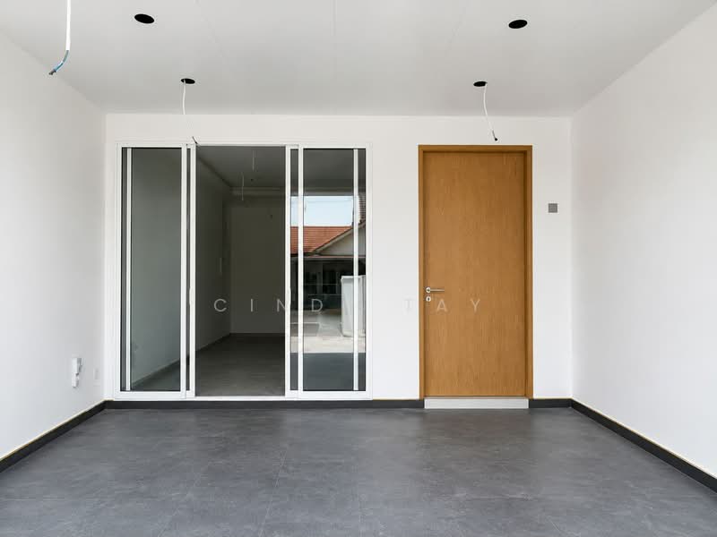 Casuarina Road, Casuarina Road, 6 Bedrooms, 3,649 sqft, Terraced House For Sale, by Cindy Tay, 500158688 - Entrance - PropertyGuru.com.sg