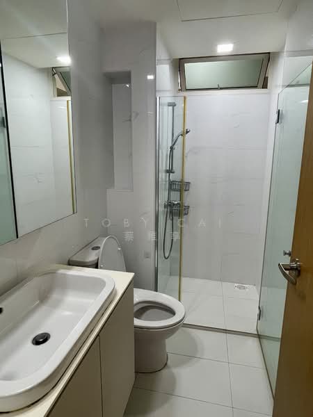 Ris Grandeur, 21 Elias Road, 2 Bedrooms, 1,066 sqft, Condominium For Rent, by Toby Cai 蔡稚享, 500158693 - Bathroom - PropertyGuru.com.sg