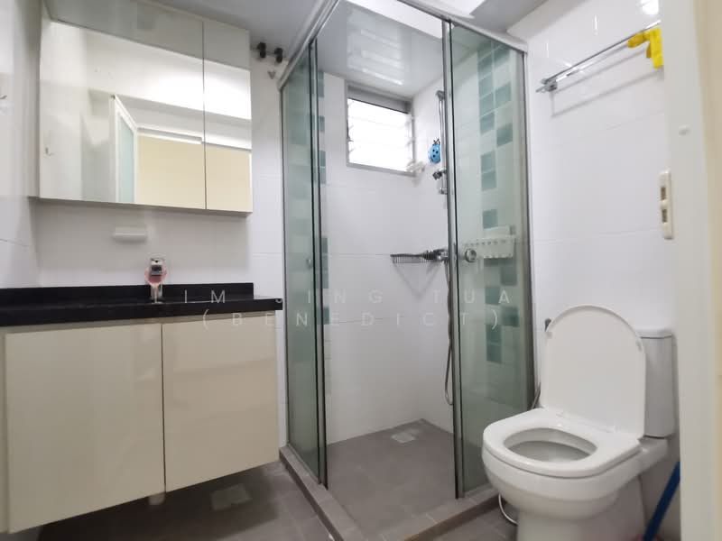 440C Fernvale Link, 440C Fernvale Link, 3 Bedrooms, 1,216 sqft, HDB Flat For Rent, by Lim Jing Tuan (Benedict), 500158696 - Bathroom - PropertyGuru.com.sg