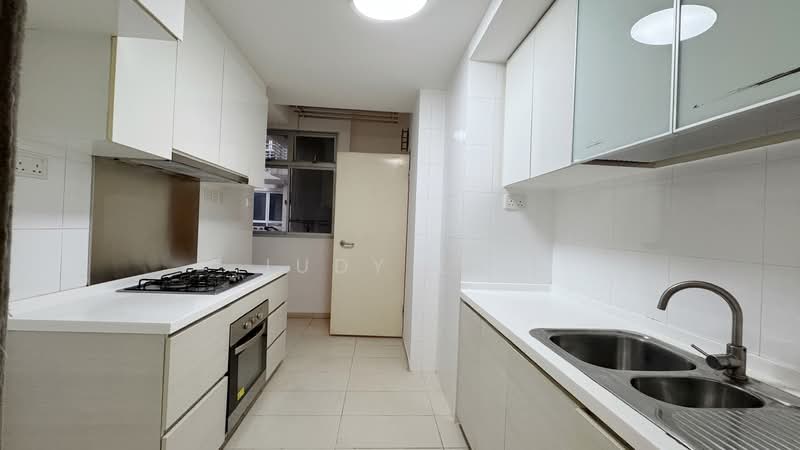Oasis @ Elias, 68 Elias Road, 3 Bedrooms, 1,216 sqft, Condominium For Sale, by Judy Liu, 500158709 - Kitchen - PropertyGuru.com.sg