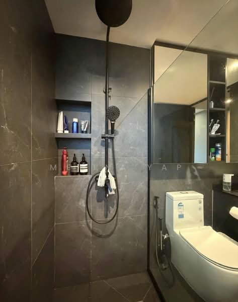 Austville Residences, 13 Sengkang East Avenue, 3 Bedrooms, 1,023 sqft, Executive Condominium For Sale, by Melina Yap, 500158710 - Master Bathroom - PropertyGuru.com.sg