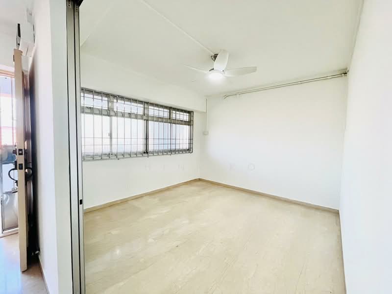 158 Pasir Ris Street 13, 158 Pasir Ris Street 13, 4 Bedrooms, 1,571 sqft, HDB Flat For Sale, by Chinn Ko, 500158727 - Common Bedroom2  - PropertyGuru.com.sg