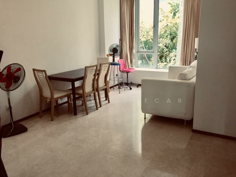 Suites @ Amber, 30 Amber Road, Room Rental, 110 sqft, Condominium For Rent, by Fauzy Marecar, 500158733 - Living Room - PropertyGuru.com.sg